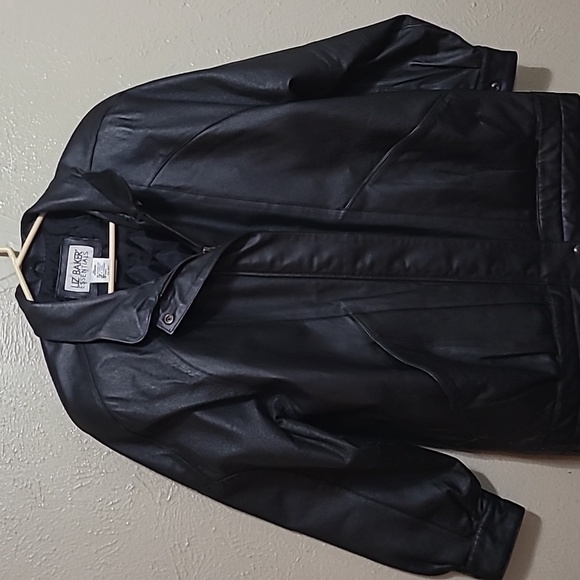 Liz Baker Essentials Leather jacket Women's Size Medium Thick Quality Motorcycle - Picture 2 of 16